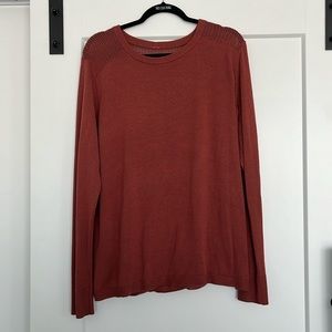 Lululemon rust sweater - open back - Sz 12 - EUC